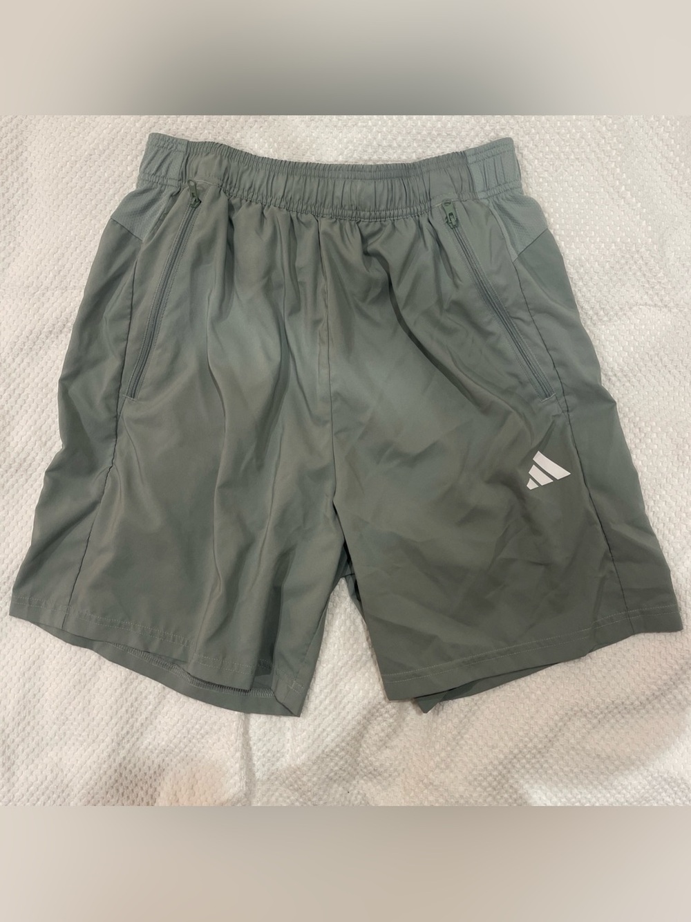 Adidas AEROREADY Olive Green Shorts Men’s Large
